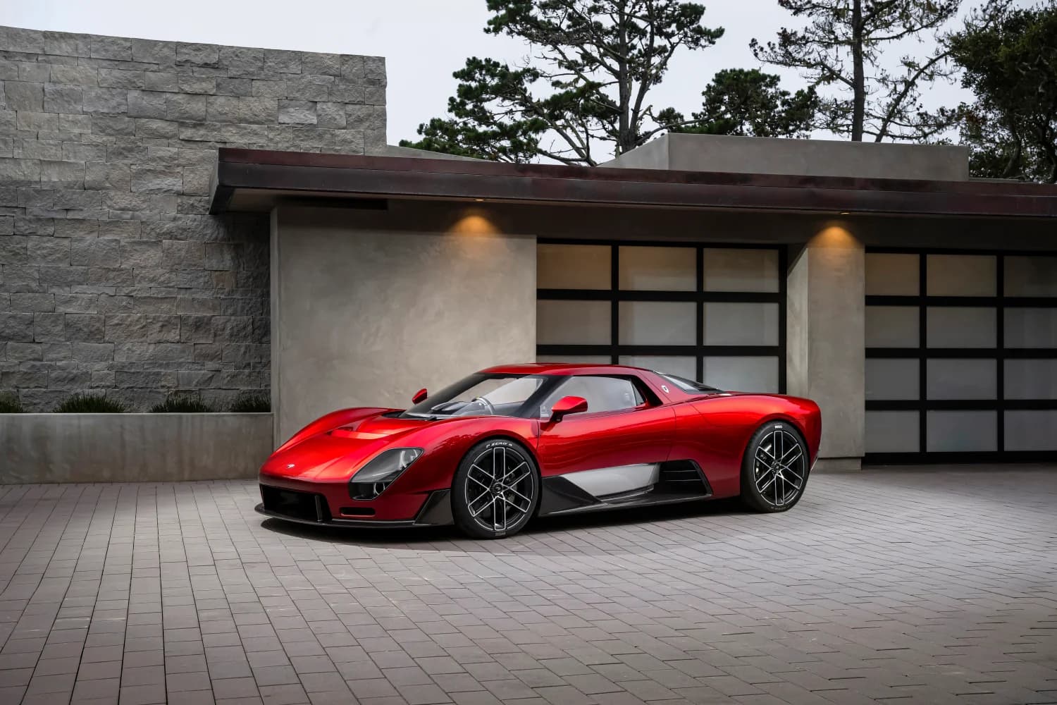 McLaren vuelve a la caja manual con el espectacular McL 6GT