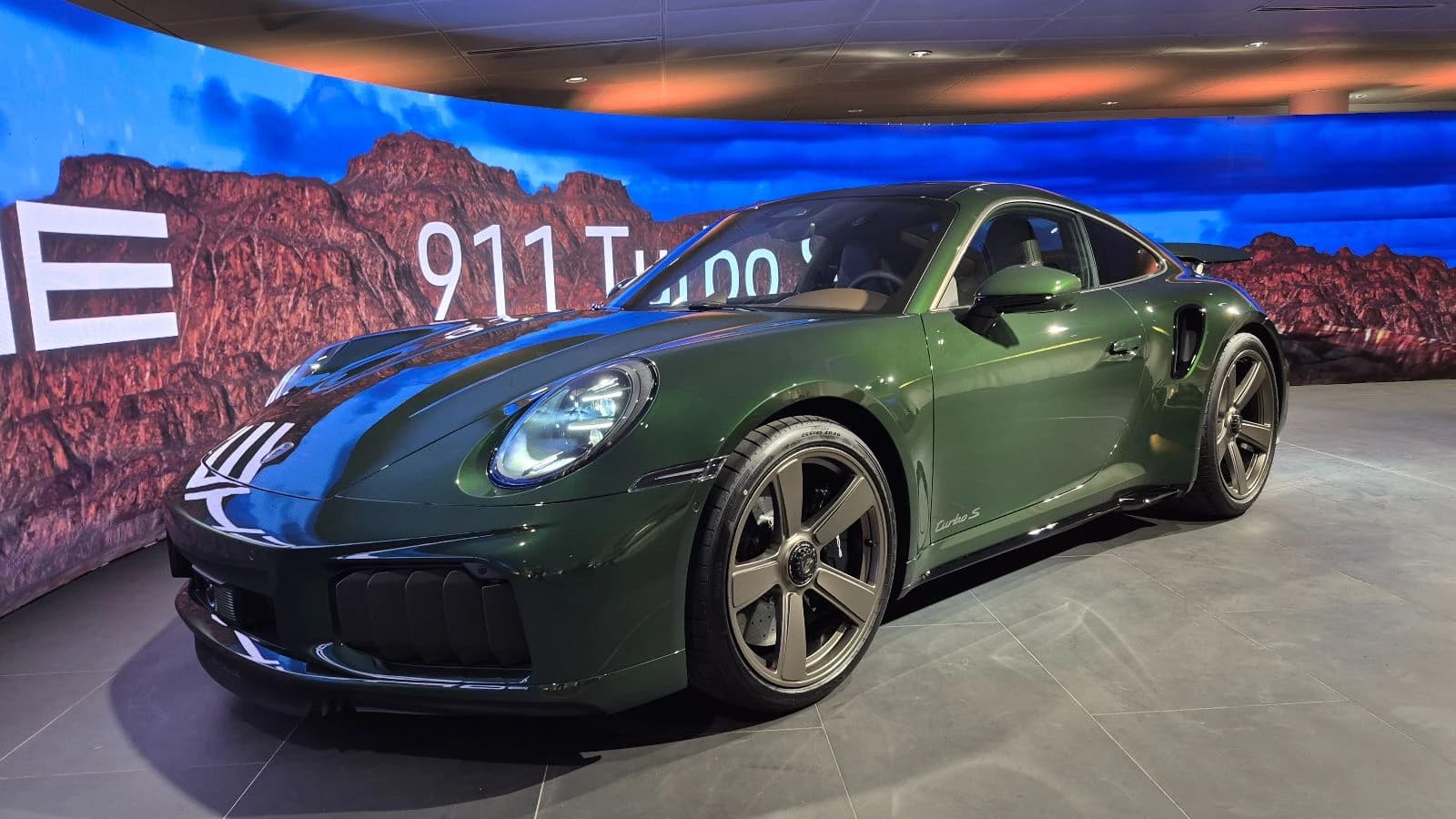 Porsche 911 Turbo S 2026 llega a Chile: el 911 más potente jamás fabricado